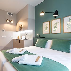 Estudio Deluxe con Cama King